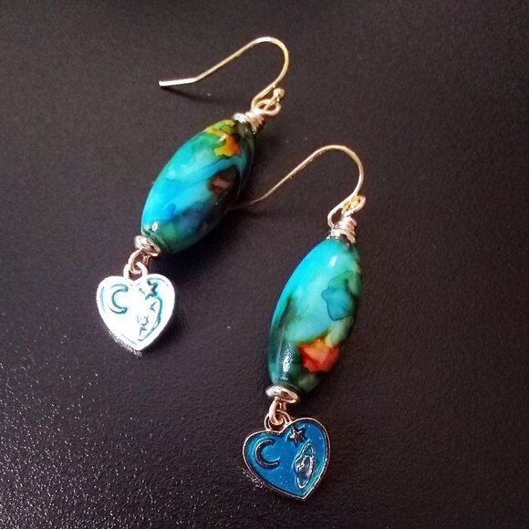 🍂🍁🍃 3/$25!!! Thick + Curvy ~ Teal Green Heart Moon Star Dangle Earrings - Picture 5 of 7